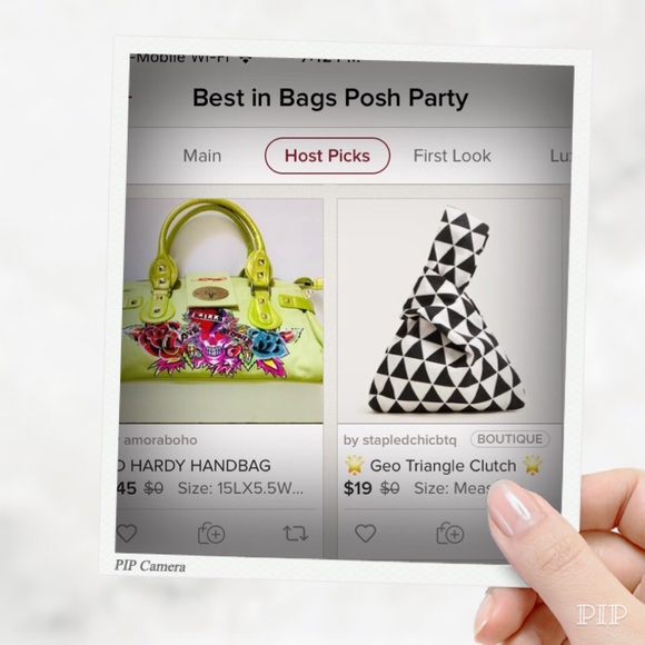 ‼️ 2 LEFT ‼️ Geo Triangle Clutch - Picture 4 of 5